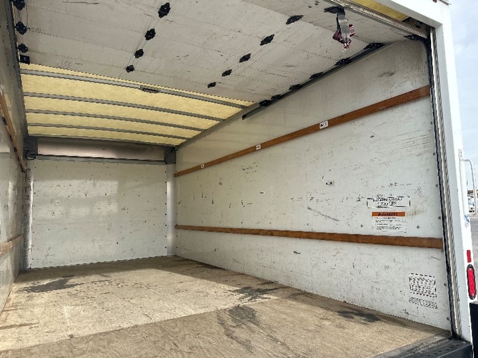 Light Duty Box Truck-Light and Medium Duty Trucks-GMC-2021-Savana G33903-Fort Worth-TX-87,320\n\t\tmiles-$ 30,750 - Image 12