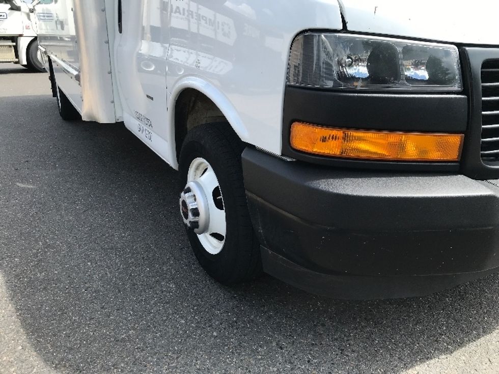 Light Duty Box Truck-Light and Medium Duty Trucks-GMC-2021-Savana G33903-Fort Worth-TX-87,320\n\t\tmiles-$ 30,750 - Image 25