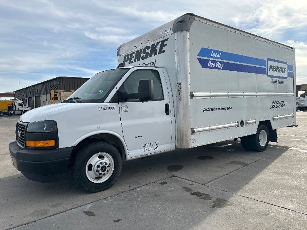 Light Duty Box Truck-Light and Medium Duty Trucks-GMC-2021-Savana G33903-Fort Worth-TX-87,320\n\t\tmiles-$ 30,750 - Image 3