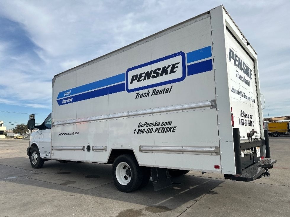 Light Duty Box Truck-Light and Medium Duty Trucks-GMC-2021-Savana G33903-Fort Worth-TX-87,320\n\t\tmiles-$ 30,750 - Image 6