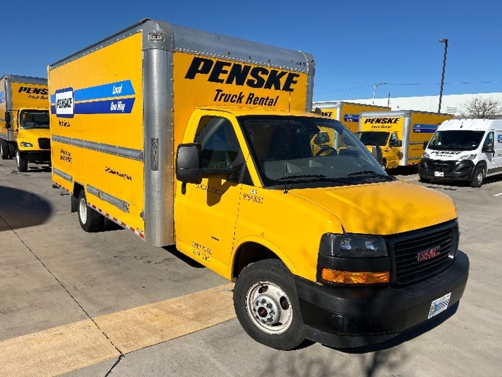 Light Duty Box Truck-Light and Medium Duty Trucks-GMC-2021-Savana G33903-Fort Worth-TX-88,727\n\t\tmiles-$ 27,750 - Image 1