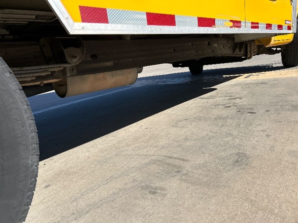 Light Duty Box Truck-Light and Medium Duty Trucks-GMC-2021-Savana G33903-Fort Worth-TX-88,727\n\t\tmiles-$ 27,750 - Image 14