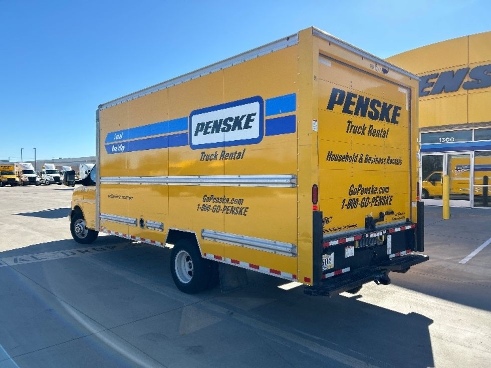 Light Duty Box Truck-Light and Medium Duty Trucks-GMC-2021-Savana G33903-Fort Worth-TX-88,727\n\t\tmiles-$ 27,750 - Image 6