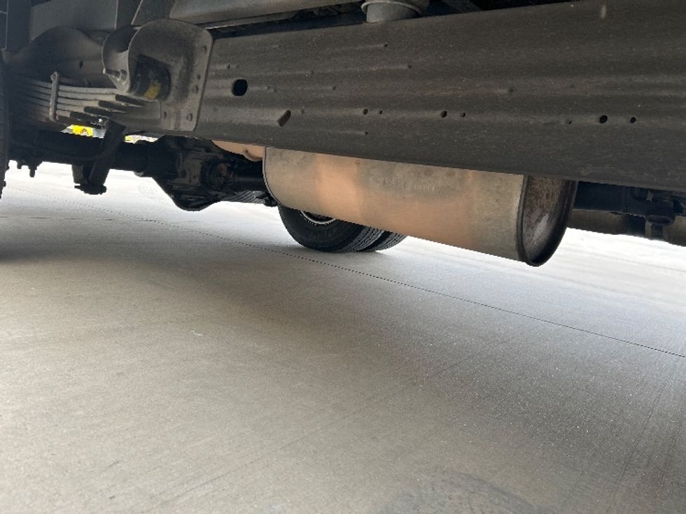 Light Duty Box Truck-Light and Medium Duty Trucks-GMC-2021-Savana G33903-Fort Worth-TX-90,464\n\t\tmiles-$ 27,500 - Image 14