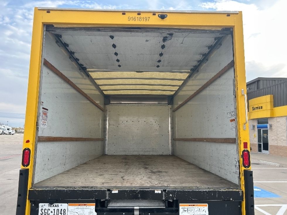 Light Duty Box Truck-Light and Medium Duty Trucks-GMC-2021-Savana G33903-Fort Worth-TX-90,464\n\t\tmiles-$ 27,500 - Image 8