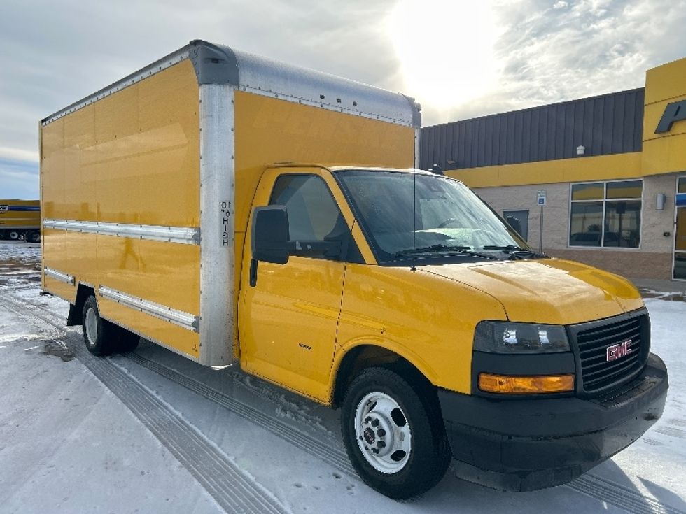 Light Duty Box Truck-Light and Medium Duty Trucks-GMC-2021-Savana G33903-Fort Worth-TX-92,908\n\t\tmiles-$ 27,250 - Image 1