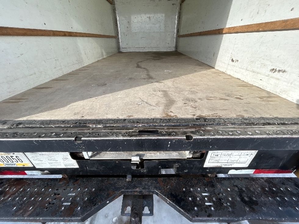 Light Duty Box Truck-Light and Medium Duty Trucks-GMC-2021-Savana G33903-Fort Worth-TX-92,908\n\t\tmiles-$ 27,250 - Image 10