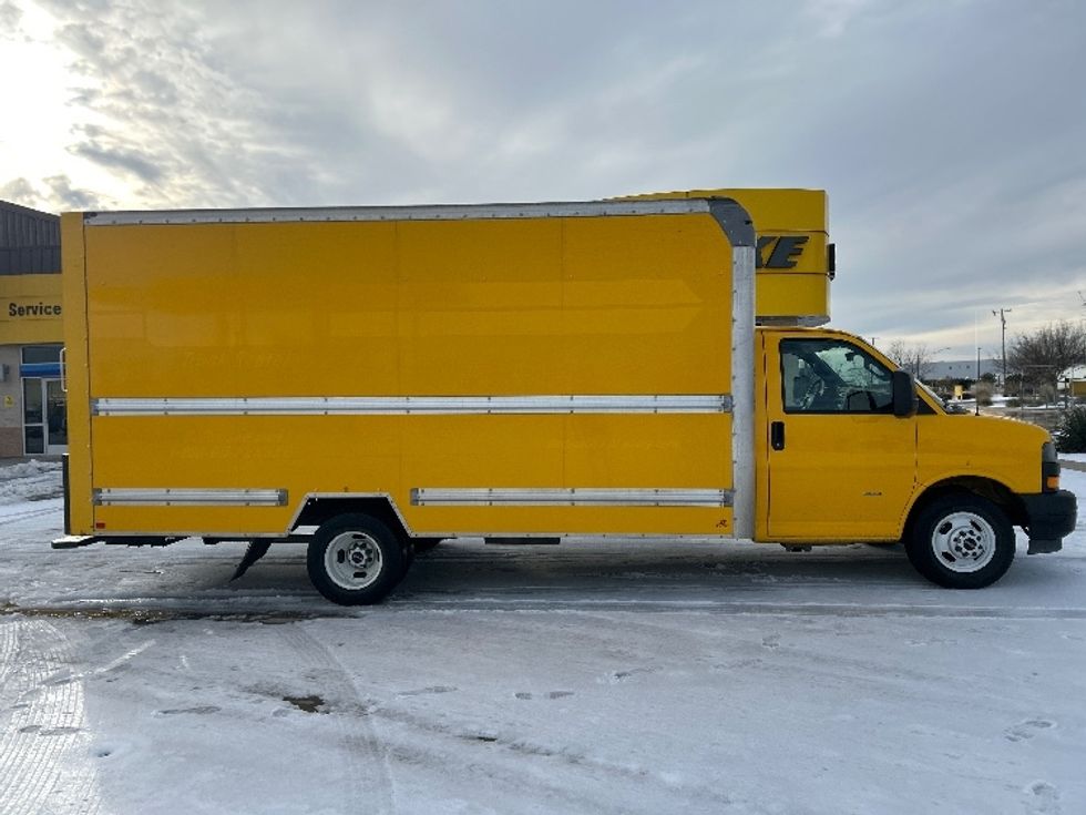 Light Duty Box Truck-Light and Medium Duty Trucks-GMC-2021-Savana G33903-Fort Worth-TX-92,908\n\t\tmiles-$ 27,250 - Image 15