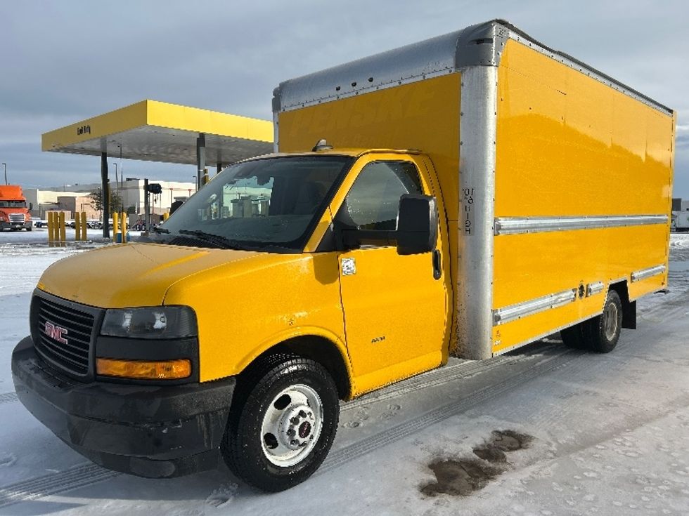 Light Duty Box Truck-Light and Medium Duty Trucks-GMC-2021-Savana G33903-Fort Worth-TX-92,908\n\t\tmiles-$ 27,250 - Image 3