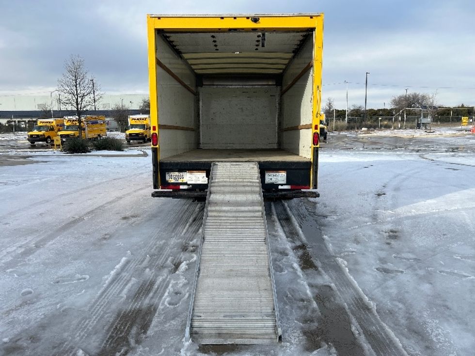 Light Duty Box Truck-Light and Medium Duty Trucks-GMC-2021-Savana G33903-Fort Worth-TX-92,908\n\t\tmiles-$ 27,250 - Image 9