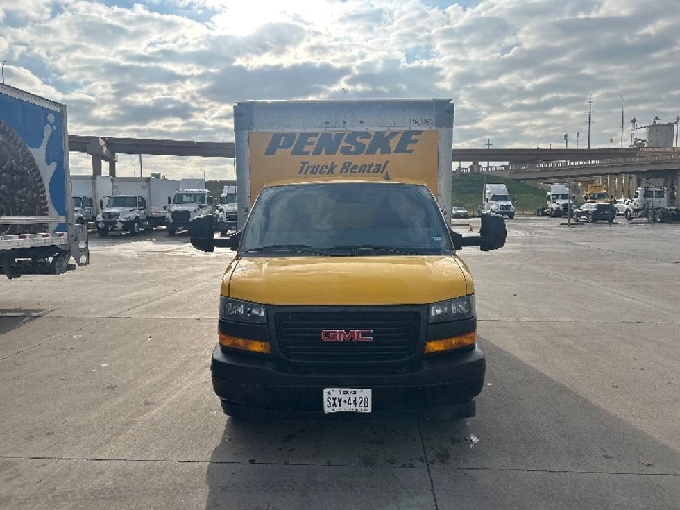 Light Duty Box Truck-Light and Medium Duty Trucks-GMC-2021-Savana G33903-Fort Worth-TX-96,972\n\t\tmiles-$ 26,750 - Image 2