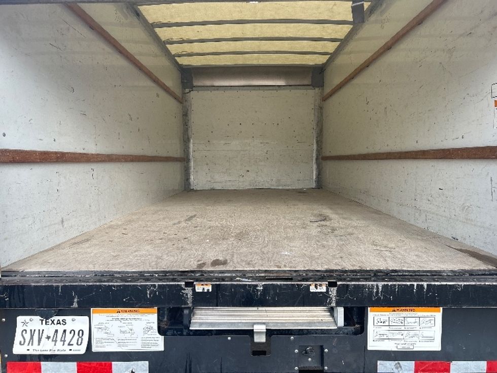 Light Duty Box Truck-Light and Medium Duty Trucks-GMC-2021-Savana G33903-Fort Worth-TX-96,972\n\t\tmiles-$ 26,750 - Image 8