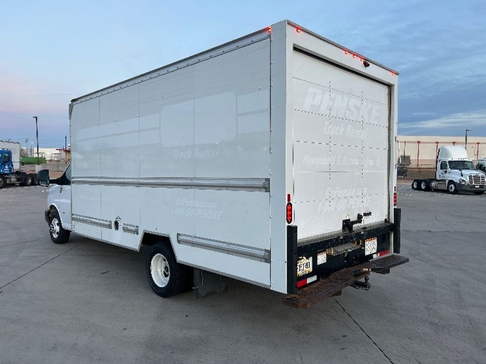 Light Duty Box Truck-Light and Medium Duty Trucks-GMC-2021-Savana G33903-Fort Worth-TX-99,401\n\t\tmiles-$ 29,500 - Image 6