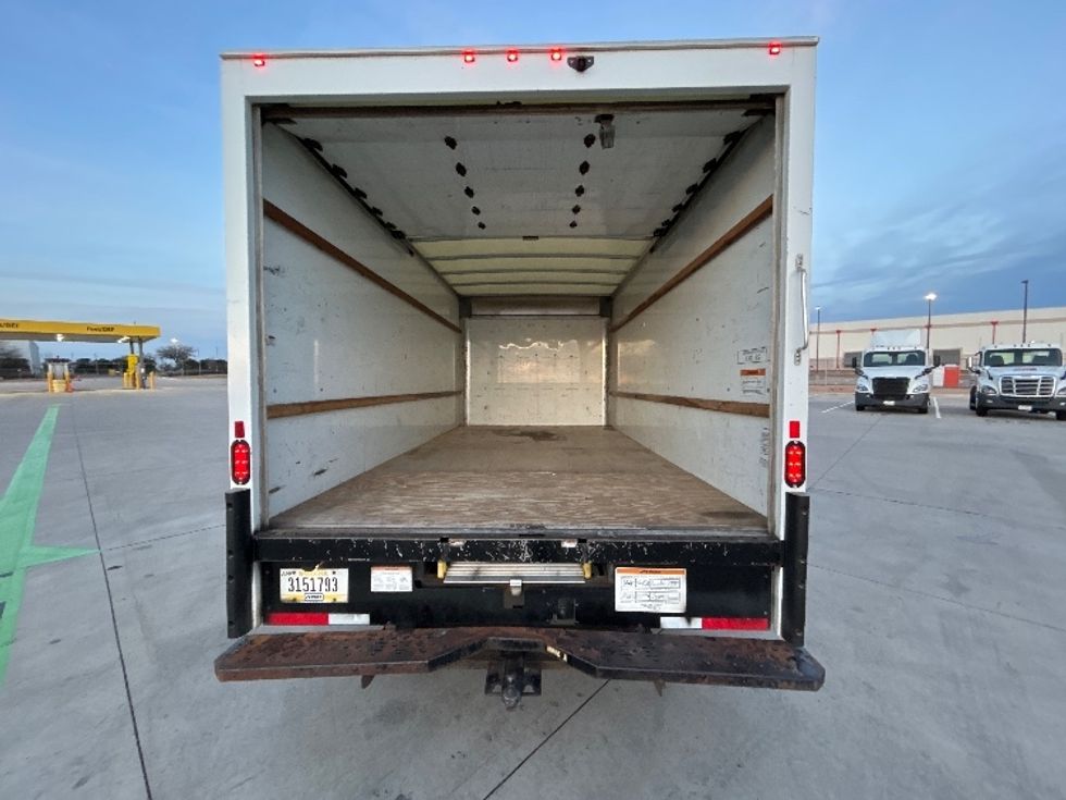 Light Duty Box Truck-Light and Medium Duty Trucks-GMC-2021-Savana G33903-Fort Worth-TX-99,401\n\t\tmiles-$ 29,500 - Image 8