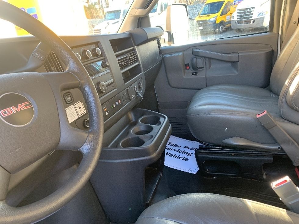 Light Duty Box Truck-Light and Medium Duty Trucks-GMC-2021-Savana G33903-Franklin-MA-92,243\n\t\tmiles-$ 28,500 - Image 19