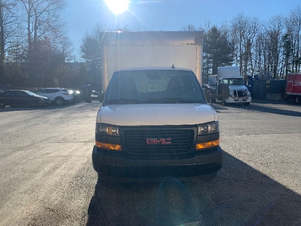 Light Duty Box Truck-Light and Medium Duty Trucks-GMC-2021-Savana G33903-Franklin-MA-92,243\n\t\tmiles-$ 28,500 - Image 2