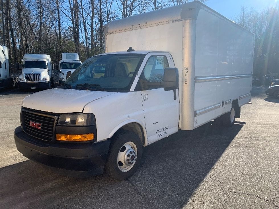 Light Duty Box Truck-Light and Medium Duty Trucks-GMC-2021-Savana G33903-Franklin-MA-92,243\n\t\tmiles-$ 28,500 - Image 3