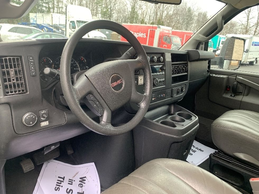 Light Duty Box Truck-Light and Medium Duty Trucks-GMC-2021-Savana G33903-Franklin-MA-96,427\n\t\tmiles-$ 28,500 - Image 17