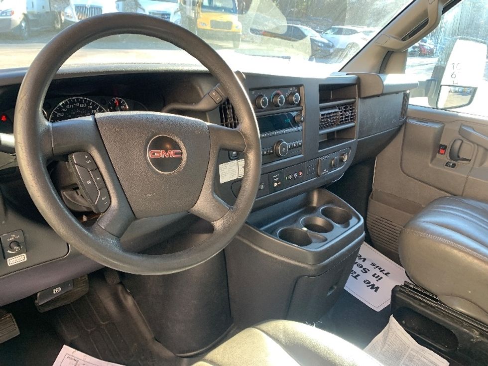 Light Duty Box Truck-Light and Medium Duty Trucks-GMC-2021-Savana G33903-Franklin-MA-98,085\n\t\tmiles-$ 28,250 - Image 17