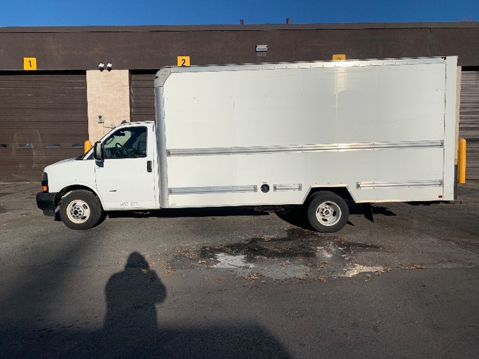 Light Duty Box Truck-Light and Medium Duty Trucks-GMC-2021-Savana G33903-Franklin-MA-98,085\n\t\tmiles-$ 28,250 - Image 4