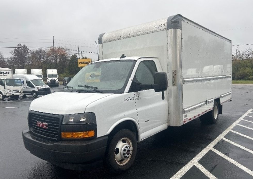 Light Duty Box Truck-Light and Medium Duty Trucks-GMC-2021-Savana G33903-Fredericksburg-VA-122,080\n\t\tmiles-$ 28,250 - Image 1