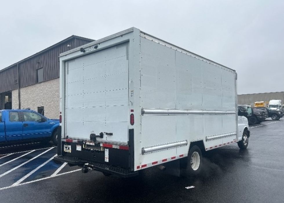 Light Duty Box Truck-Light and Medium Duty Trucks-GMC-2021-Savana G33903-Fredericksburg-VA-122,080\n\t\tmiles-$ 28,250 - Image 13