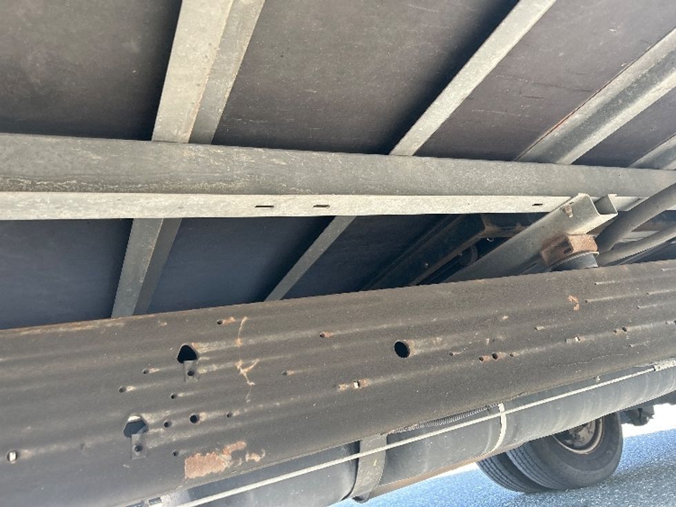 Light Duty Box Truck-Light and Medium Duty Trucks-GMC-2021-Savana G33903-Fredericksburg-VA-122,080\n\t\tmiles-$ 28,250 - Image 5