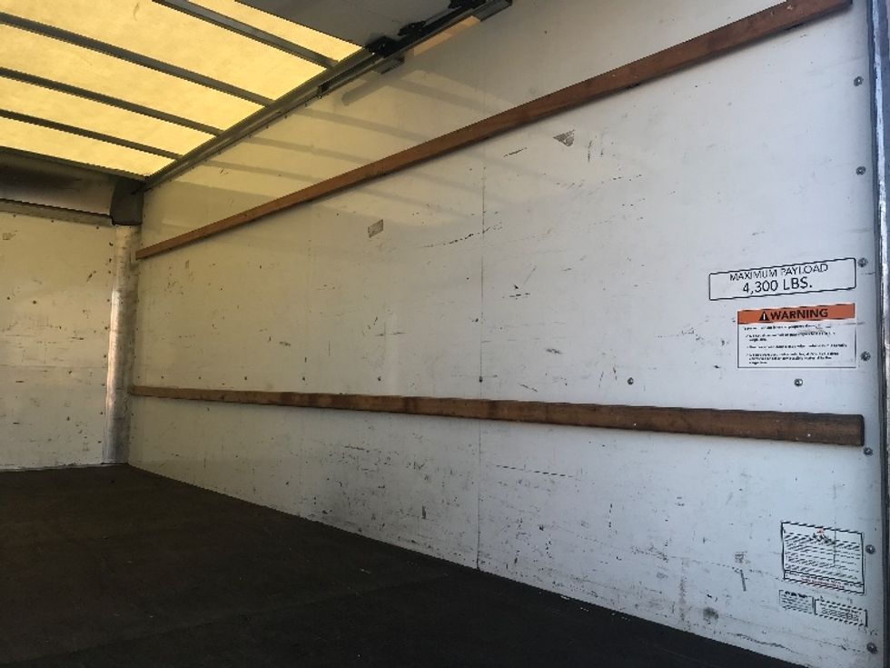 Light Duty Box Truck-Light and Medium Duty Trucks-GMC-2021-Savana G33903-Fresno-CA-103,062\n\t\tmiles-$ 26,500 - Image 11