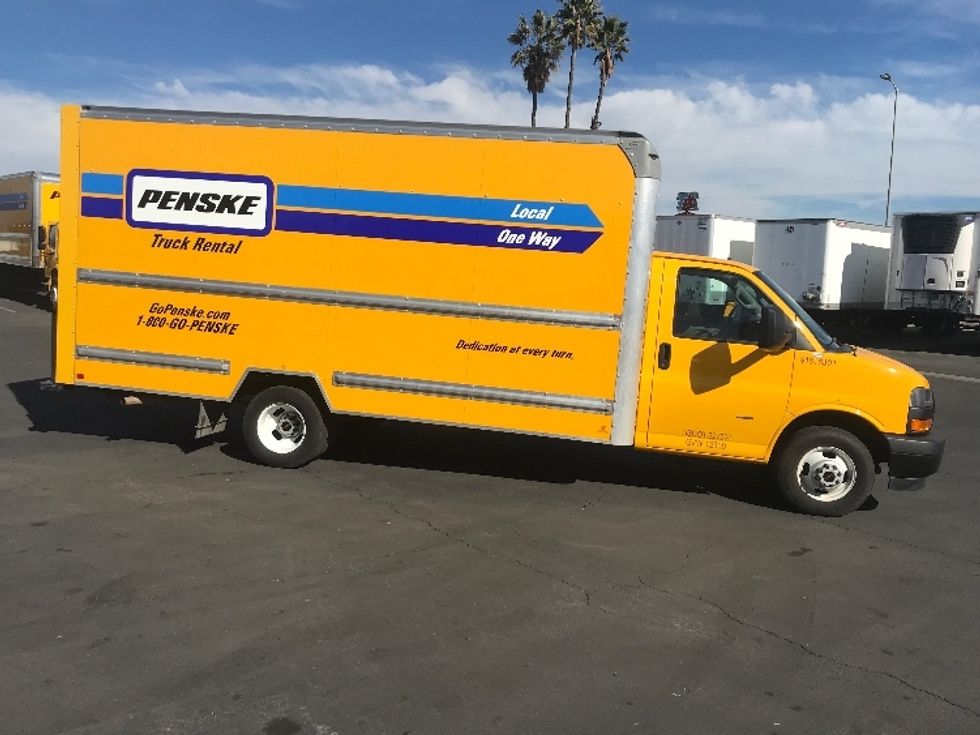 Light Duty Box Truck-Light and Medium Duty Trucks-GMC-2021-Savana G33903-Fresno-CA-103,062\n\t\tmiles-$ 26,500 - Image 14