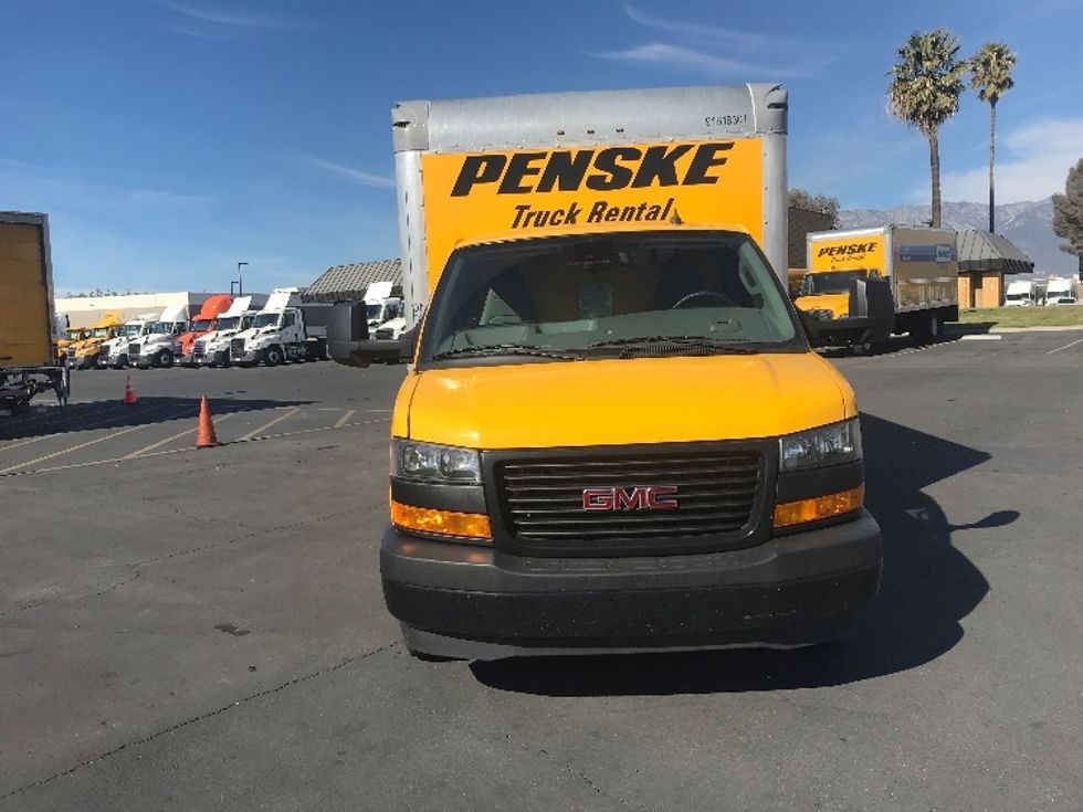 Light Duty Box Truck-Light and Medium Duty Trucks-GMC-2021-Savana G33903-Fresno-CA-103,062\n\t\tmiles-$ 26,500 - Image 2