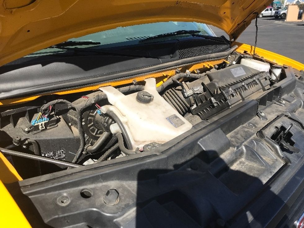 Light Duty Box Truck-Light and Medium Duty Trucks-GMC-2021-Savana G33903-Fresno-CA-103,062\n\t\tmiles-$ 26,500 - Image 22