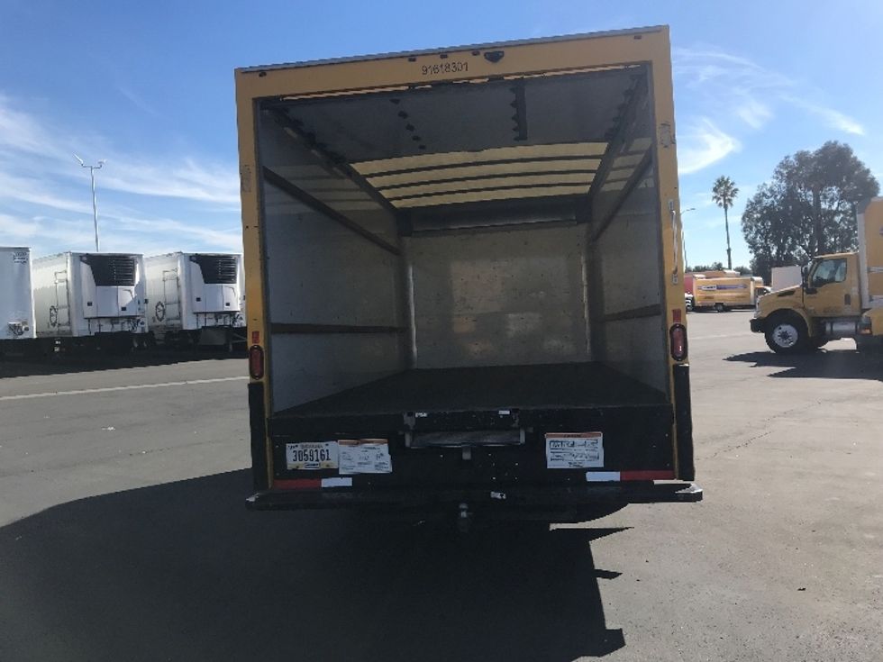 Light Duty Box Truck-Light and Medium Duty Trucks-GMC-2021-Savana G33903-Fresno-CA-103,062\n\t\tmiles-$ 26,500 - Image 7