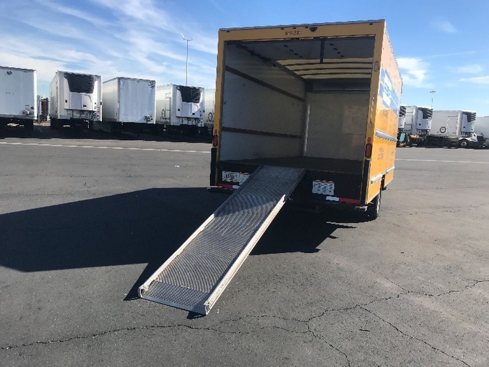 Light Duty Box Truck-Light and Medium Duty Trucks-GMC-2021-Savana G33903-Fresno-CA-103,062\n\t\tmiles-$ 26,500 - Image 8