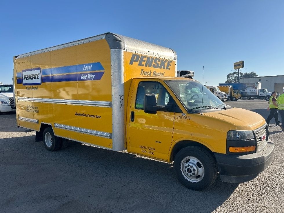 Light Duty Box Truck-Light and Medium Duty Trucks-GMC-2021-Savana G33903-Fresno-CA-103,478\n\t\tmiles-$ 26,500 - Image 1