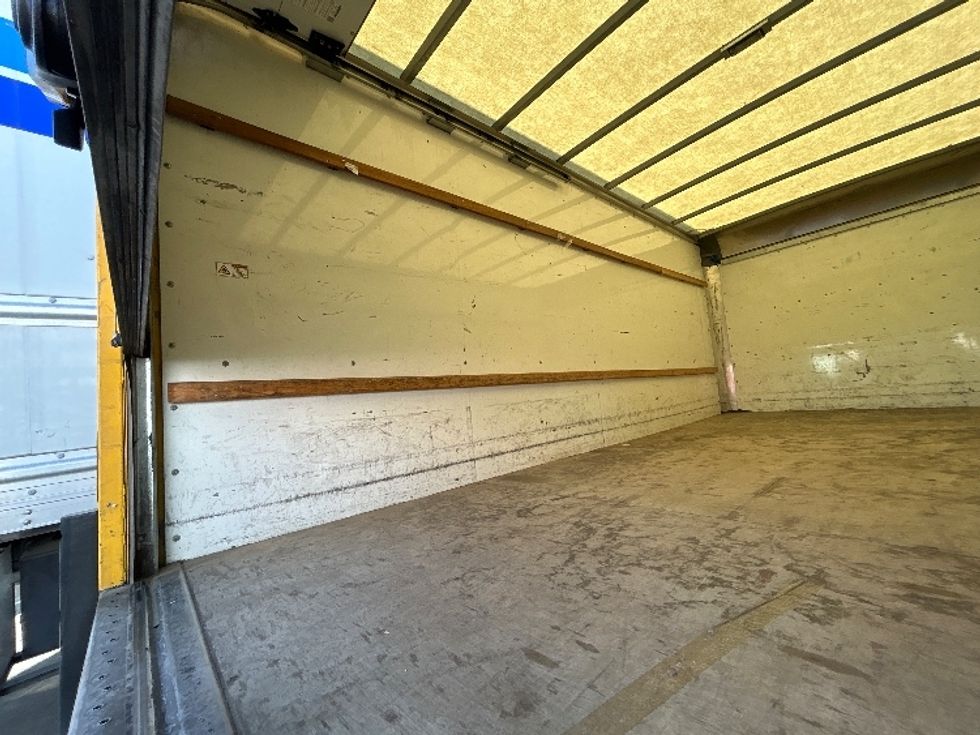 Light Duty Box Truck-Light and Medium Duty Trucks-GMC-2021-Savana G33903-Fresno-CA-103,478\n\t\tmiles-$ 26,500 - Image 11