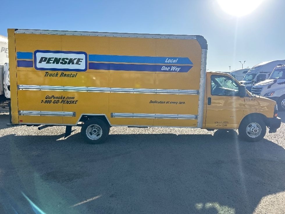 Light Duty Box Truck-Light and Medium Duty Trucks-GMC-2021-Savana G33903-Fresno-CA-103,478\n\t\tmiles-$ 26,500 - Image 15