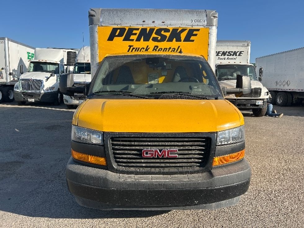 Light Duty Box Truck-Light and Medium Duty Trucks-GMC-2021-Savana G33903-Fresno-CA-103,478\n\t\tmiles-$ 26,500 - Image 2