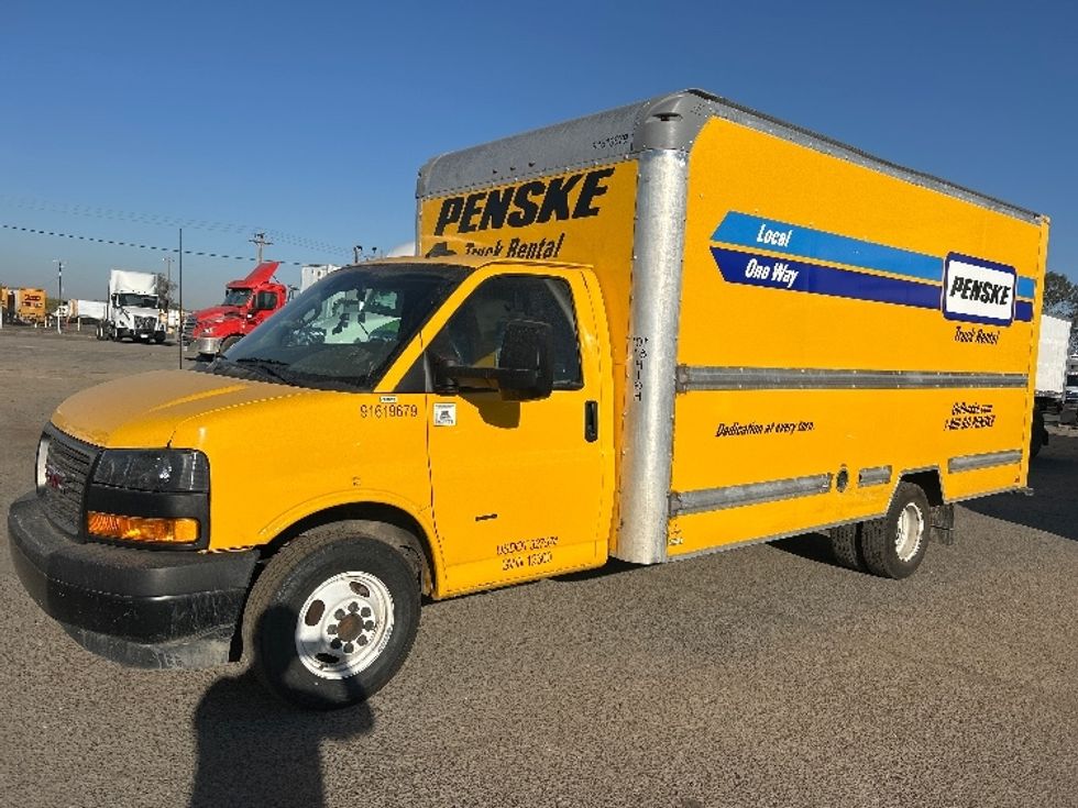 Light Duty Box Truck-Light and Medium Duty Trucks-GMC-2021-Savana G33903-Fresno-CA-103,478\n\t\tmiles-$ 26,500 - Image 3