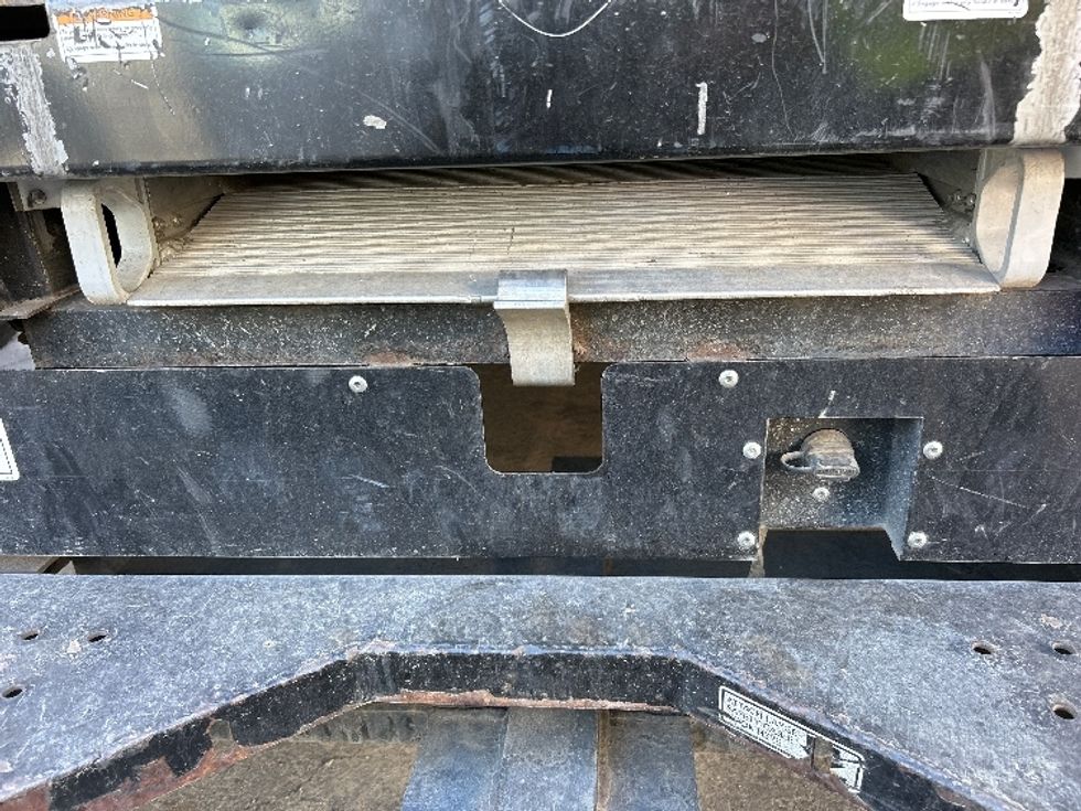 Light Duty Box Truck-Light and Medium Duty Trucks-GMC-2021-Savana G33903-Fresno-CA-103,478\n\t\tmiles-$ 26,500 - Image 9