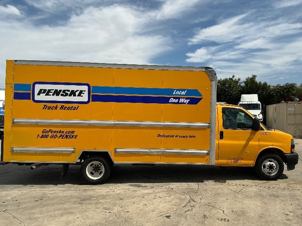 Light Duty Box Truck-Light and Medium Duty Trucks-GMC-2021-Savana G33903-Fresno-CA-62,910\n\t\tmiles-$ 30,500 - Image 15