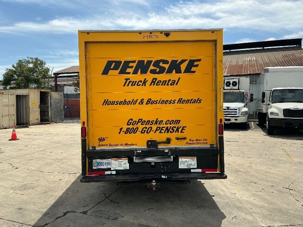 Light Duty Box Truck-Light and Medium Duty Trucks-GMC-2021-Savana G33903-Fresno-CA-62,910\n\t\tmiles-$ 30,500 - Image 7