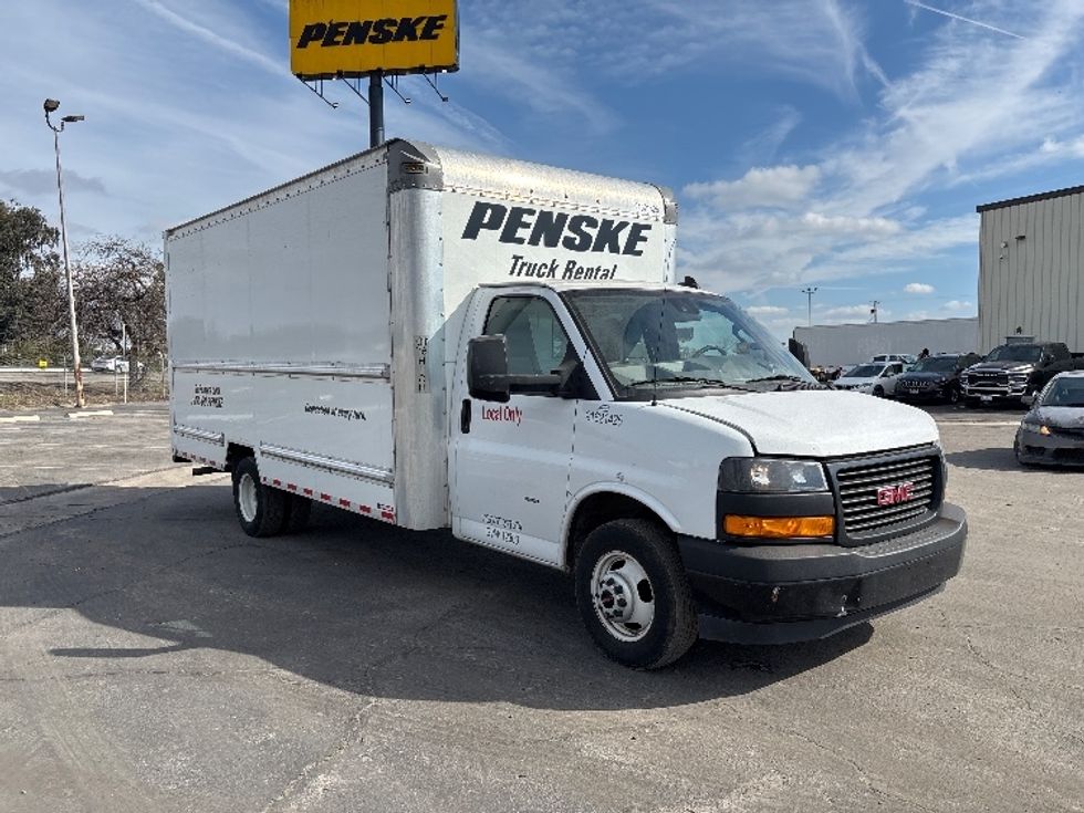 Light Duty Box Truck-Light and Medium Duty Trucks-GMC-2021-Savana G33903-Fresno-CA-65,865\n\t\tmiles-$ 34,750 - Image 1
