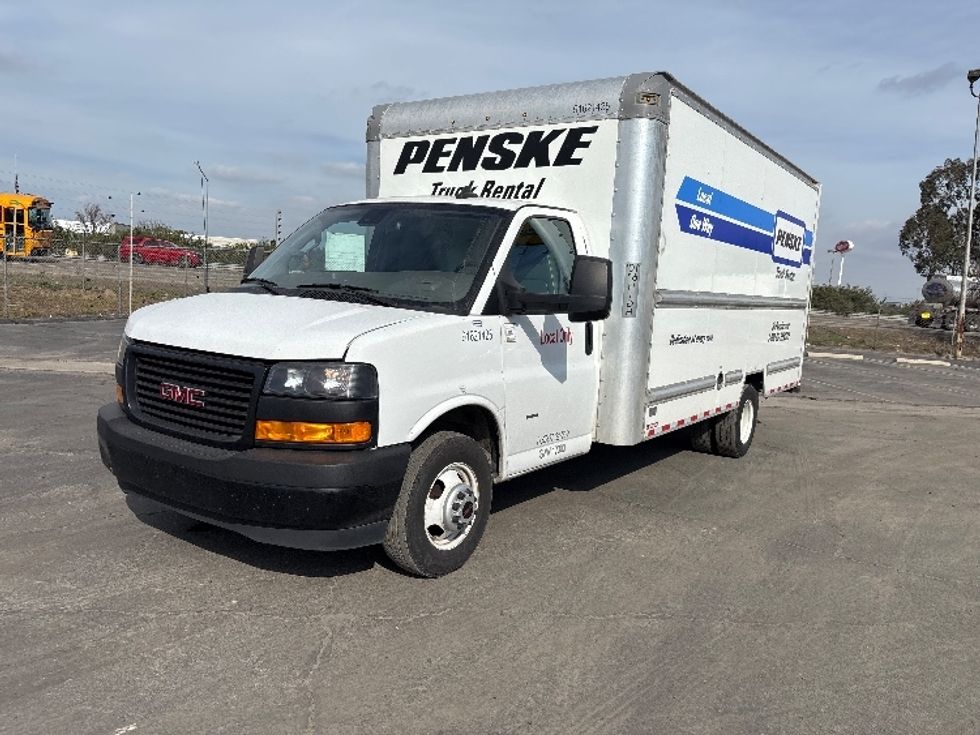 Light Duty Box Truck-Light and Medium Duty Trucks-GMC-2021-Savana G33903-Fresno-CA-65,865\n\t\tmiles-$ 34,750 - Image 3