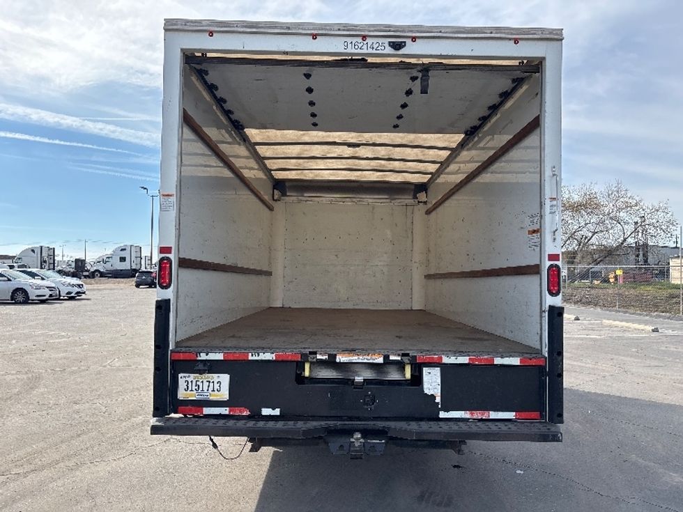 Light Duty Box Truck-Light and Medium Duty Trucks-GMC-2021-Savana G33903-Fresno-CA-65,865\n\t\tmiles-$ 34,750 - Image 8