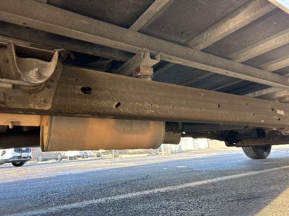 Light Duty Box Truck-Light and Medium Duty Trucks-GMC-2021-Savana G33903-Fresno-CA-74,309\n\t\tmiles-$ 30,750 - Image 14