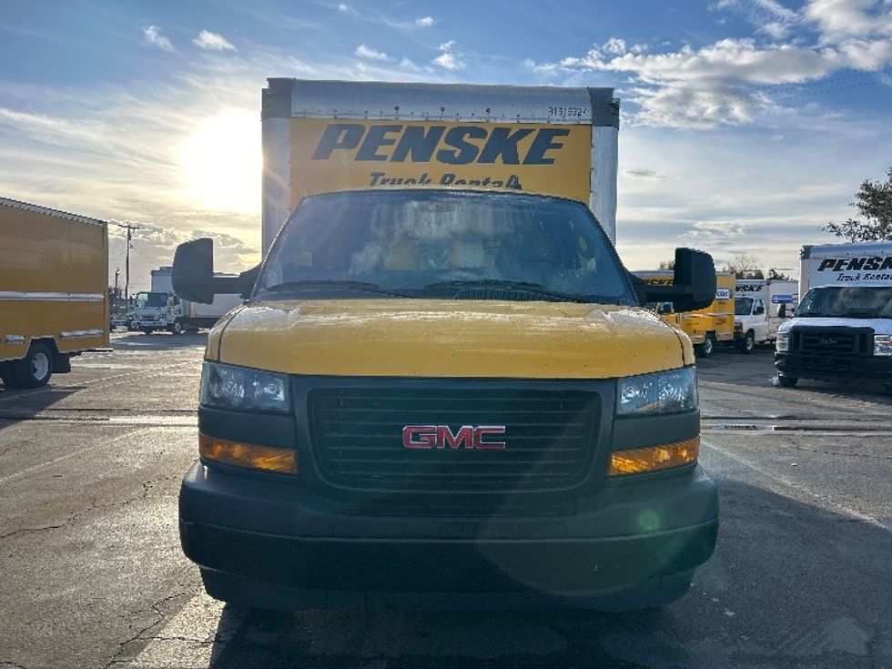 Light Duty Box Truck-Light and Medium Duty Trucks-GMC-2021-Savana G33903-Fresno-CA-74,309\n\t\tmiles-$ 30,750 - Image 2