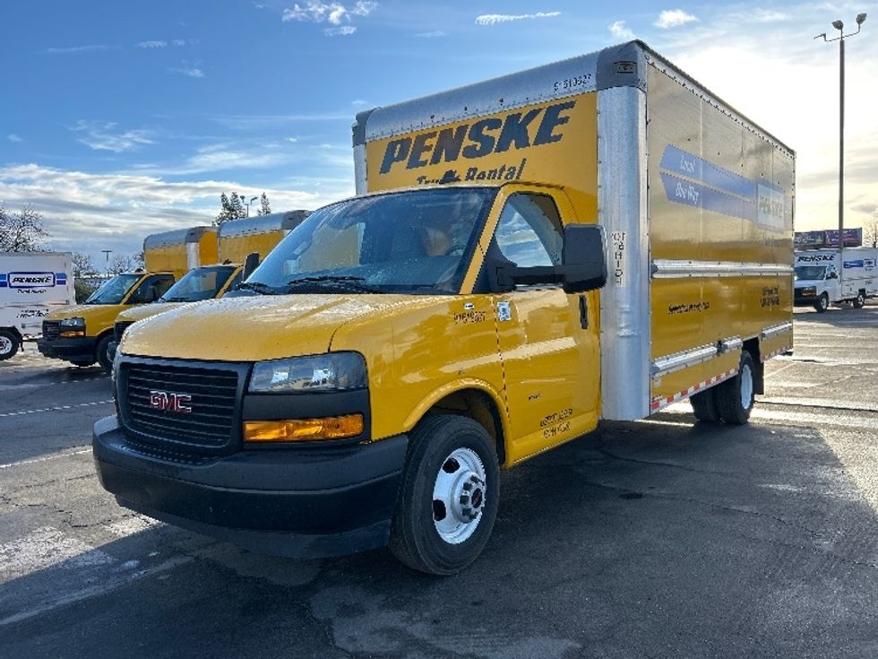 Light Duty Box Truck-Light and Medium Duty Trucks-GMC-2021-Savana G33903-Fresno-CA-74,309\n\t\tmiles-$ 30,750 - Image 3