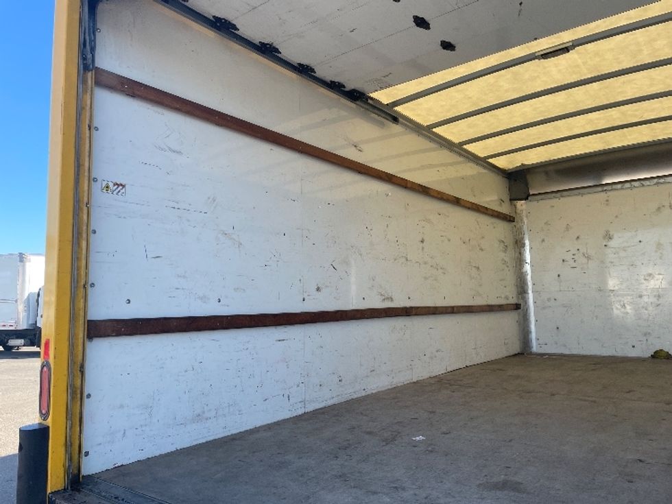 Light Duty Box Truck-Light and Medium Duty Trucks-GMC-2021-Savana G33903-Fresno-CA-78,517\n\t\tmiles-$ 35,750 - Image 9