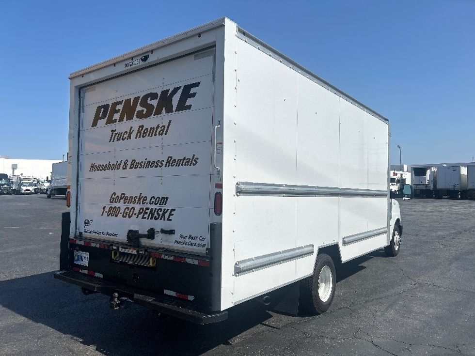 Light Duty Box Truck-Light and Medium Duty Trucks-GMC-2021-Savana G33903-Fresno-CA-84,454\n\t\tmiles-$ 30,750 - Image 12