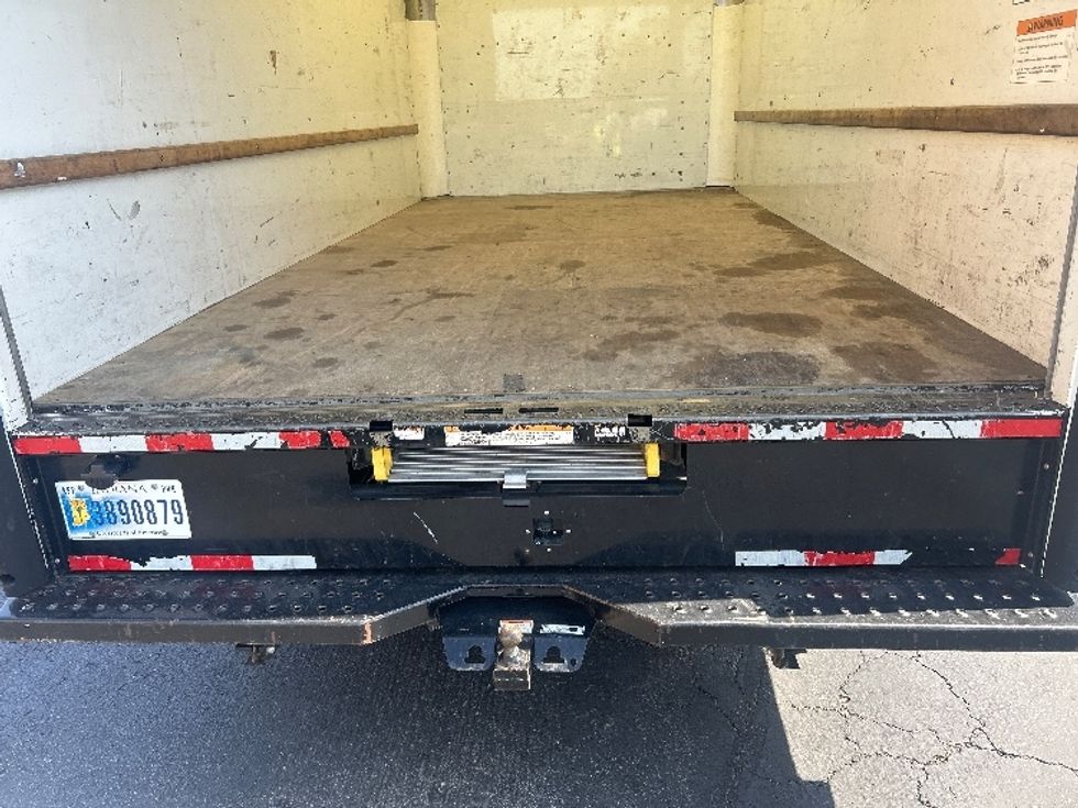 Light Duty Box Truck-Light and Medium Duty Trucks-GMC-2021-Savana G33903-Fresno-CA-84,454\n\t\tmiles-$ 30,750 - Image 9